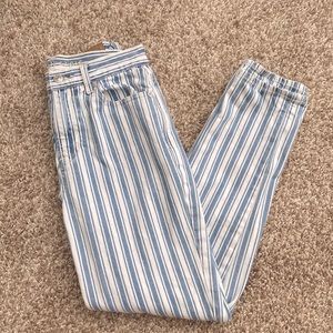 American Eagle Mom Jeans